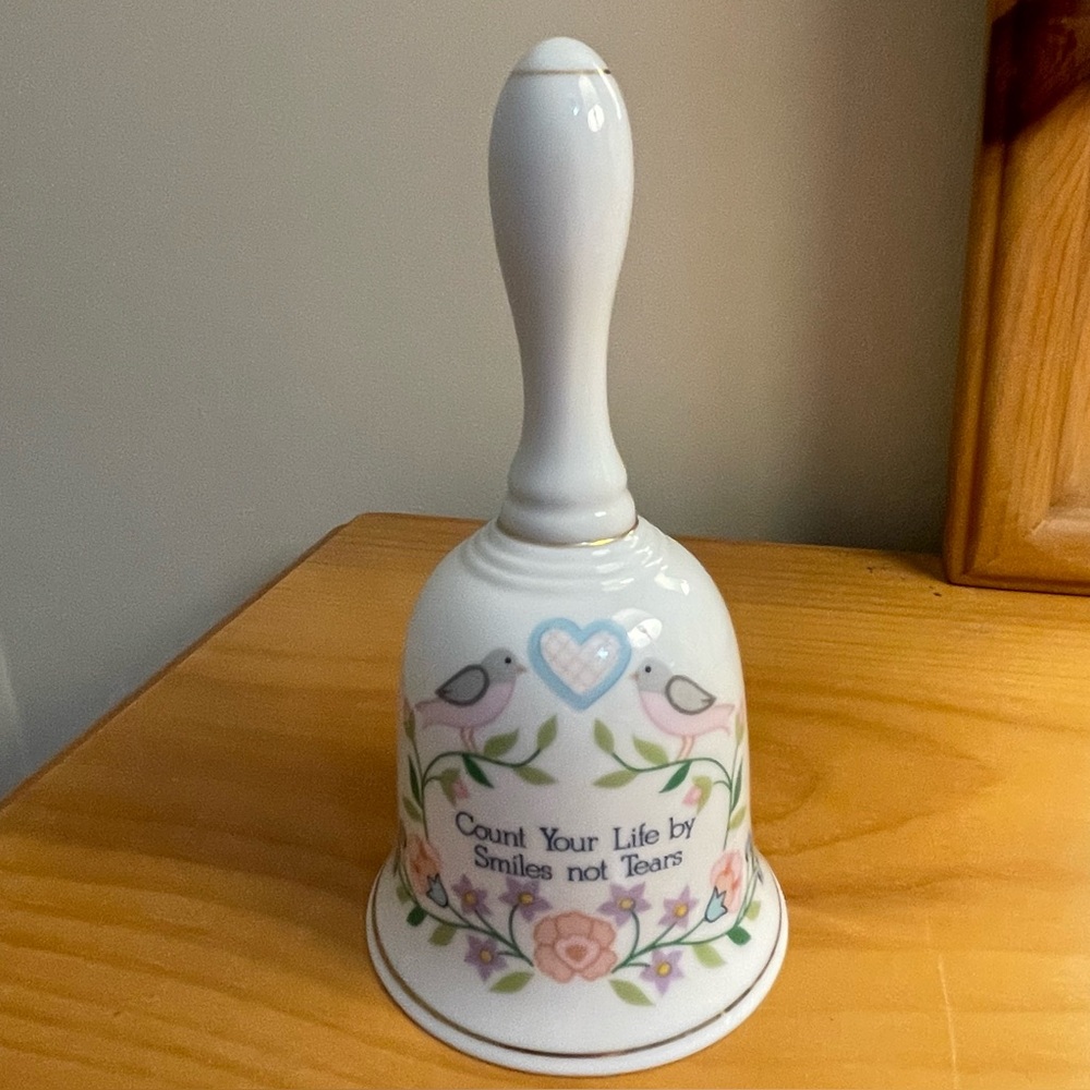 Creative Circle Vintage Jacobean Sampler Porcelain 6” Bell